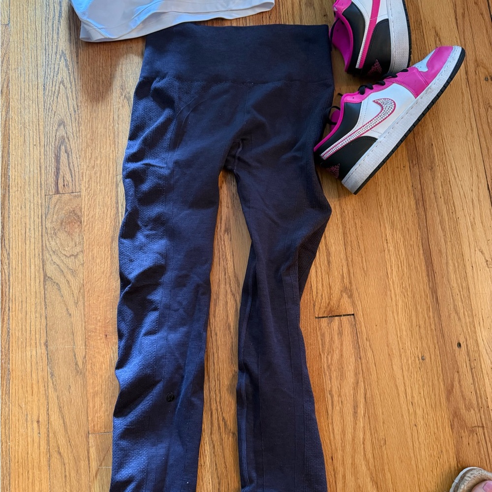 Lululemon dark purple compression Leggings